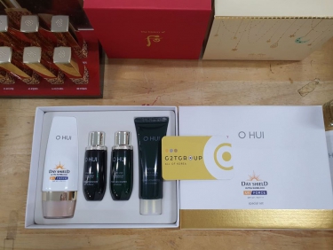 Bộ Chống Nắng Ohui Day Shield Ultra sunblock UV Force set 4sp Ngăn Tia UV Dưỡng Da Chống Lão Hóa