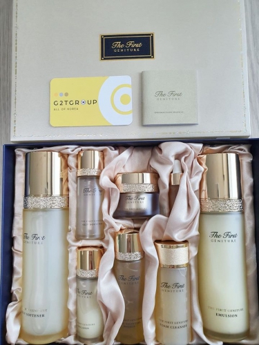 Bộ Dưỡng Trắng, Tái Sinh Da Ohui The First Geniture Special Set 8 Sản Phẩm 