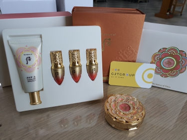Phấn Phủ Whoo Cao Cấp Siêu Mịn Siêu Sang Chảnh Whoo Luxury Royal Pact Limited Special Set