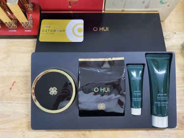 Set Phấn Nước Ohui Ultimate Cover Cushion Moisture Special 4 Món