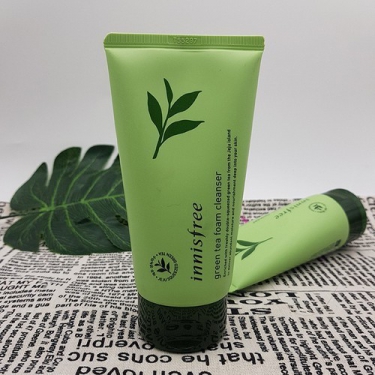 Sữa rửa mặt trà xanh Innisfree Green Tea Cleansing Foam