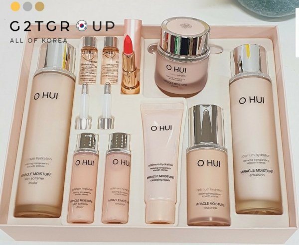 Bộ chăm sóc da OHUI Miracle Moisture cho da khô, cấp nước, sáng hồng căng mịn da