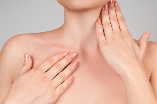 Chăm sóc da cổ và ngực